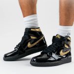 air-jordan-1-retro-high-black-metallic-gold-555088-032-575441-032